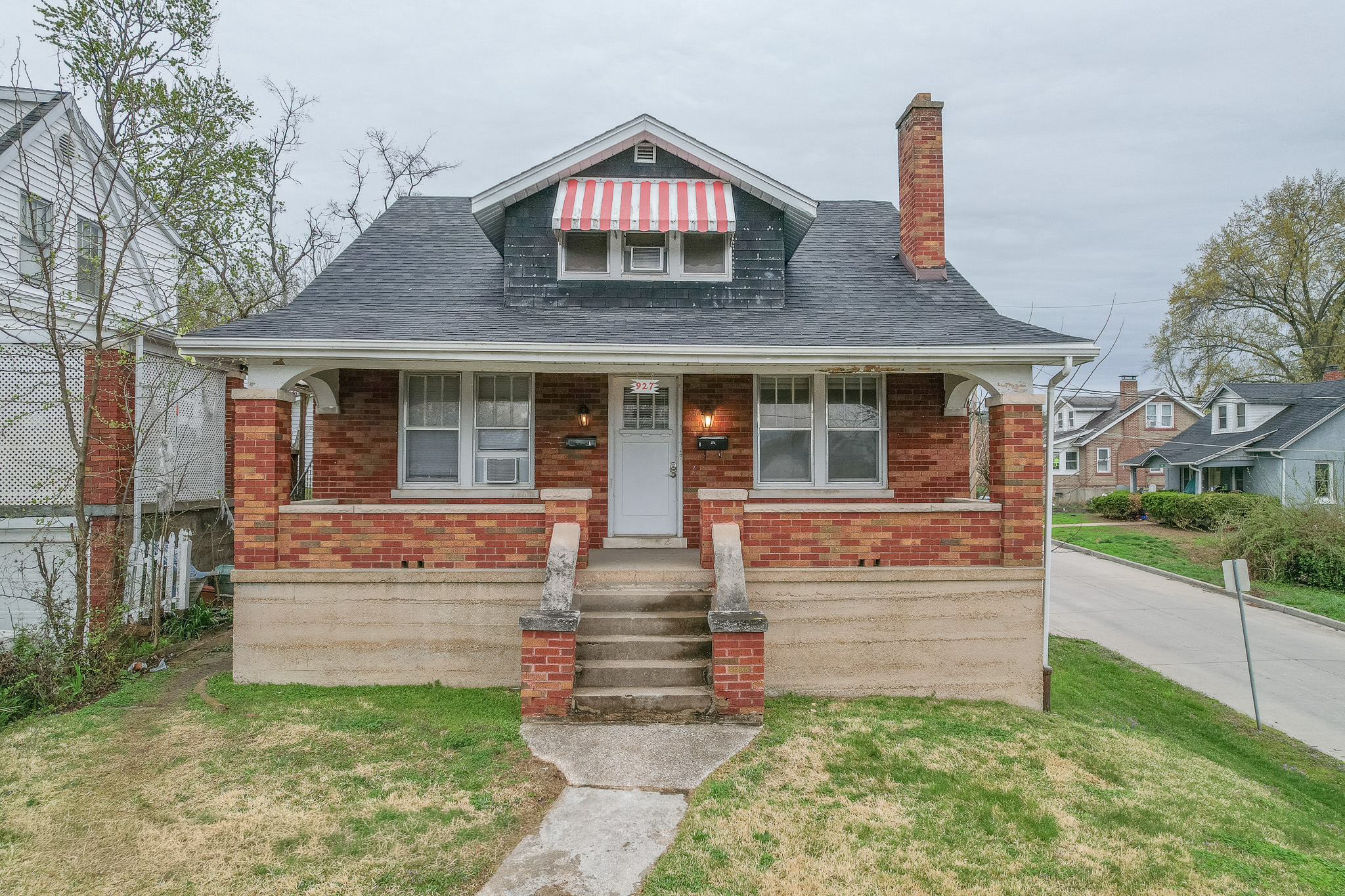 927 Washington Street - A