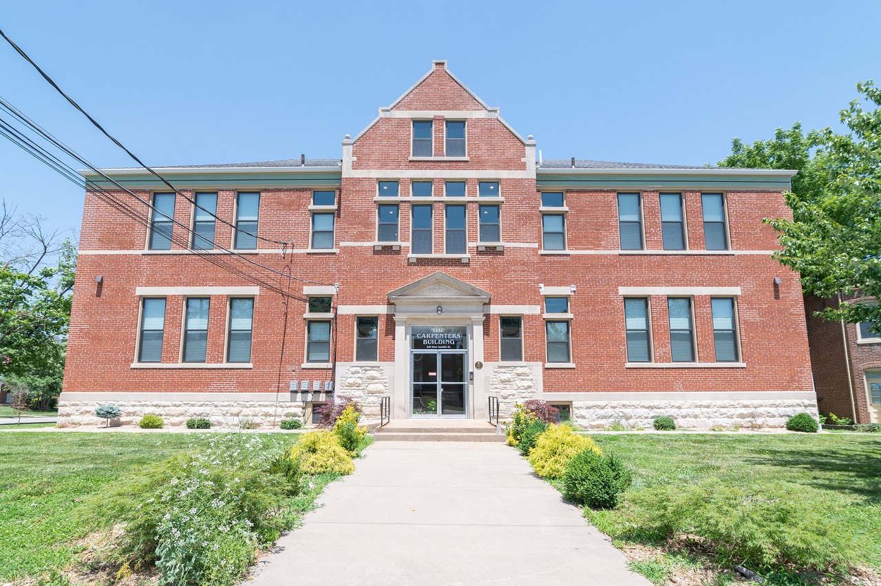 230 West Dunklin Street - 100