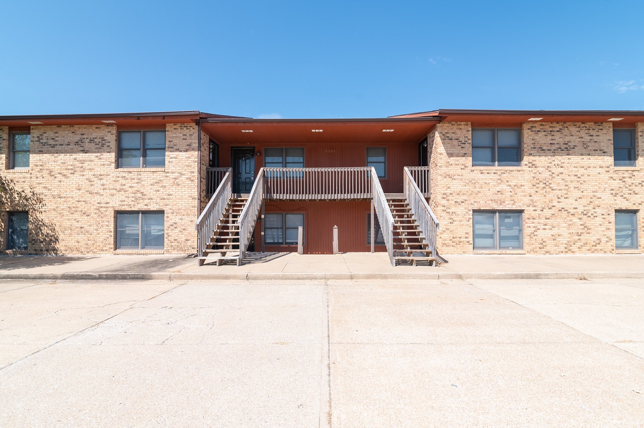 2504 Southridge Drive - B
