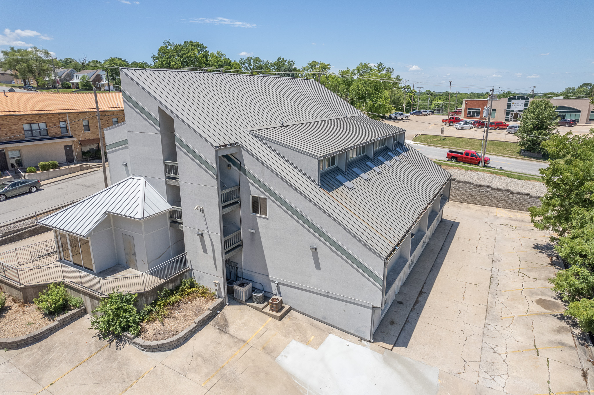1015 Madison Street - E