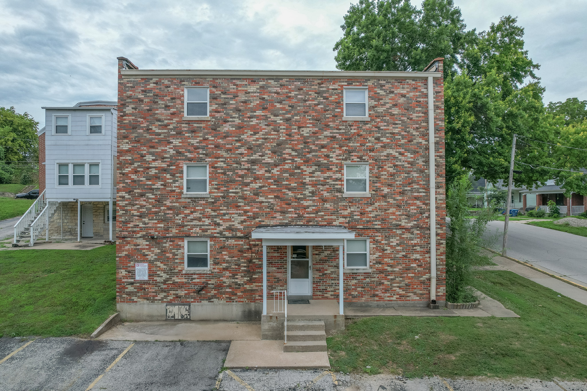 1002 E Capitol - 10