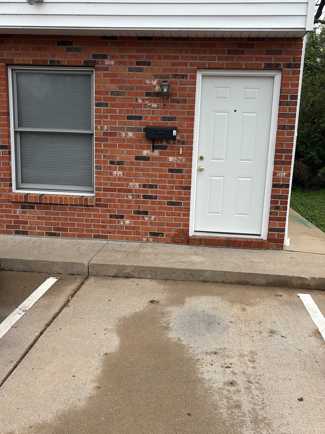 1112 Jefferson Street - J