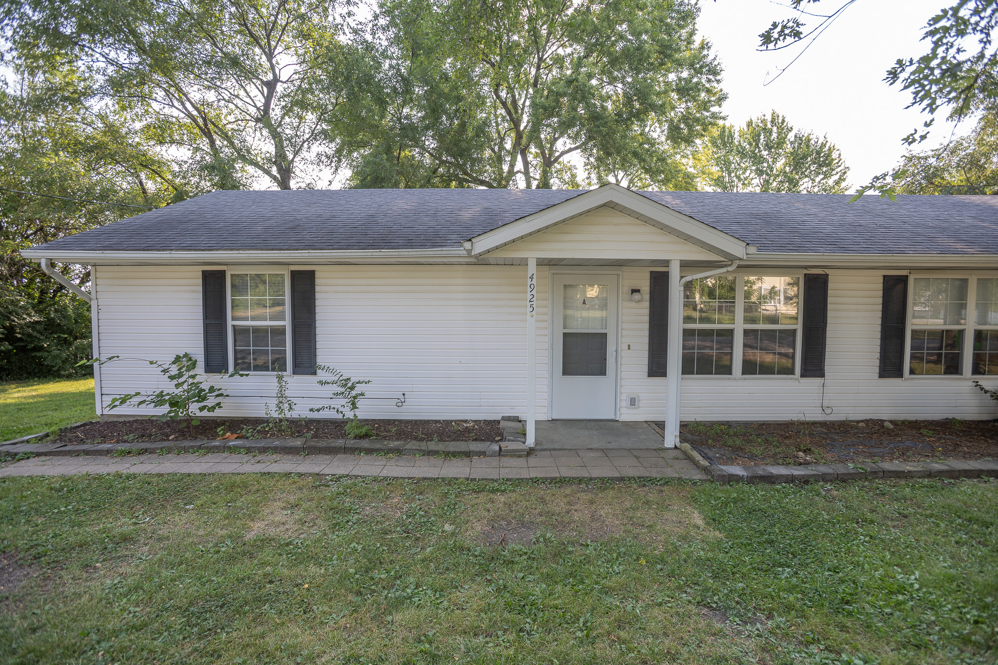 4925 Marion Street - A