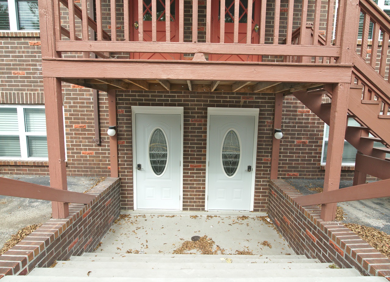 218 West Atchison Street - 2C
